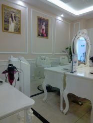 -Bollins波林丝•专研护发中心