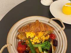 -玲婧胡同·生日蛋糕·餐厅(嘉里城店)