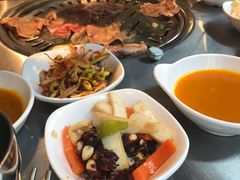 -韩聚屋韩国烤肉餐厅(新北万达店)