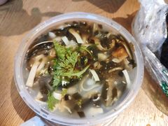 辣汤-芳婆糕团店(王府大街店)