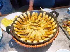 大公鸡粘卷子-华盛园卷子王农家菜水库鱼