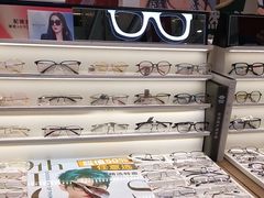 -爱视眸Eyeblling眼镜·依视路·蔡司镜片折扣店(百联南方商城购物中心)