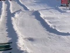 -济南卧虎山滑雪场