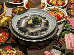 -草家酱蟹炭火烤肉店(珲春南路一店)