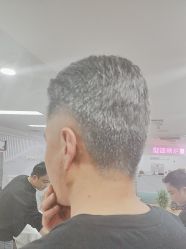 -米娜护肤造型