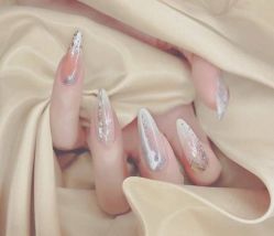 -苏彩·皮肤管理美甲美睫