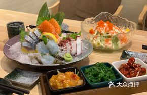 Mango Crab Roe Salad