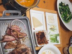 -娜仁图雅蒙古美食村(33小镇店)