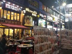 -BHC炸鸡(明洞总店)