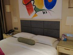 -白玉兰酒店(上海田子坊马当路地铁站店)