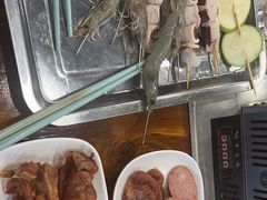-哈尔滨小酒馆·鲜肉现穿自助烧烤(康新花园店)