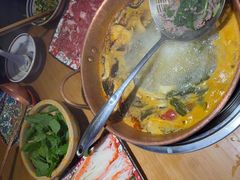 -洱火云南酸菜牛肉火锅(石景山当代商城店)