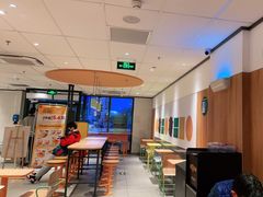 大堂-麦当劳(玉桥中路店)