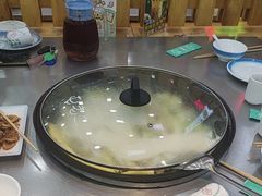 -屯老二农家铁锅炖·行业领军者(梅江店)