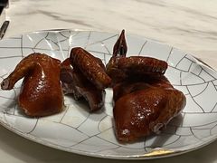 脆皮妙龄鸽-新荣记(新源南路店)