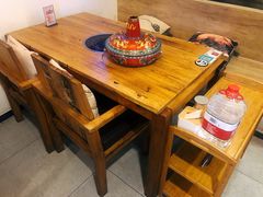-毛辣果·贵州红酸汤牛肉火锅(西单店)