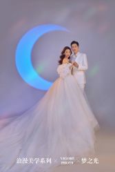 -雪中彩影婚纱摄影·微光艺术中心