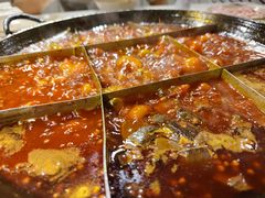 -岗上渣渣老火锅(两路口店)