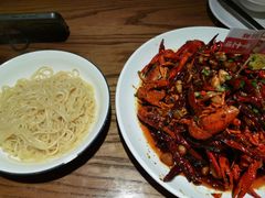 -爱碗亭·鲜炒湖南菜(壹城中心店)