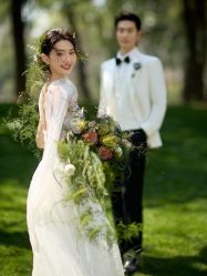 -蒙娜丽莎婚纱摄影(爱城总店)