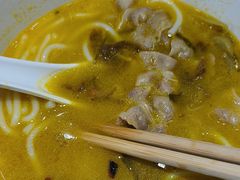 -三千粉牛肉米粉(来客茂店)