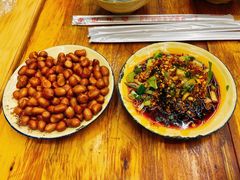 -拈签一笑黄牛肉辣卤串串