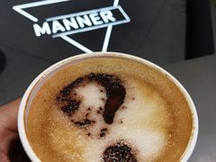 蝙蝠侠联名燕麦拿铁-Manner Coffee(淮海755店)