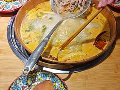 -洱火云南酸菜牛肉火锅(石景山当代商城店)