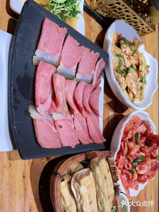 老滇山寨•云南特色菜•地方菜•民族风情歌舞表演(金碧店)图片