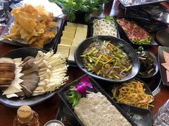 -丽江人家斑鱼火锅(保健路店)