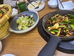 -云海肴·汽锅鸡·云南菜(天山百盛优客店)