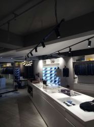 -优刻西服西装定制(金轮国际广场店)