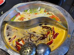 -重庆风光老灶火锅城(同德广场店)