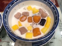 -赵记传承特色牛奶甜品(泉城广场店)