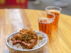 -梁阿婆廿年老牌扣肉糯米饭