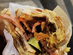 -Bánh Mì Huynh Hoa
