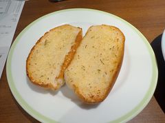 蒜香烤面包-萨莉亚意式餐厅(南京环亚凯瑟琳广场店)