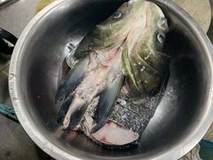 招牌柴火灶鱼头-好灶头妈妈菜·柴火灶台鱼·千岛湖土菜地标美食