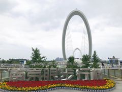 -南京眼步行桥