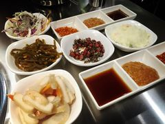 -韩聚屋韩国烤肉餐厅(新北万达店)