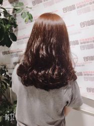 -朗峰专业美发沙龙