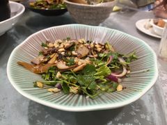 -莲餐厅·湖北菜·潜江小龙虾店(愚园路店)