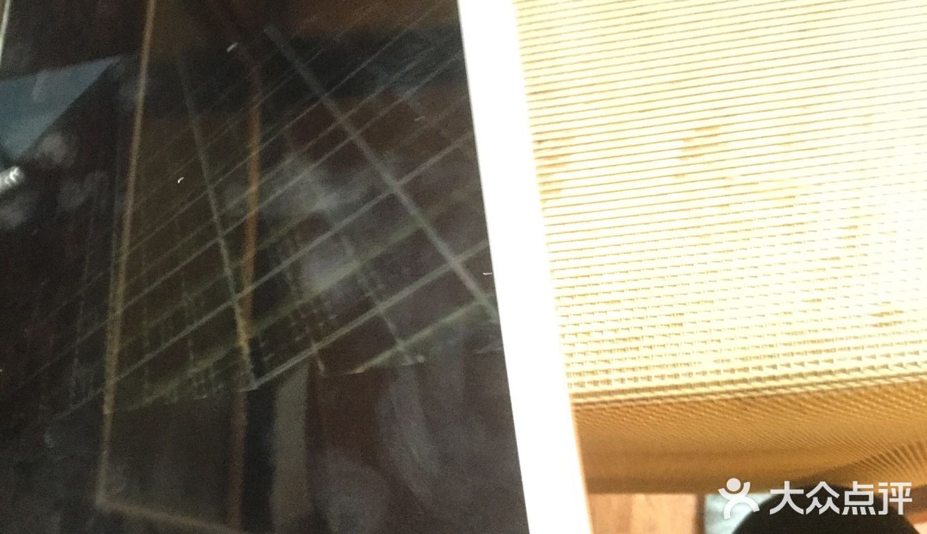 特色推荐: 第一次看这部纪录片《摩根弗里曼之穿越虫洞