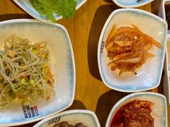 小菜-唯成•韩国炭火烤肉 유성고기