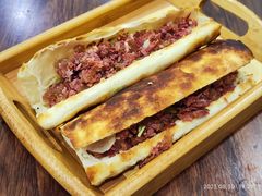 驴肉火烧-小胡驴肉火烧 砂锅米线(义和庄店)
