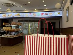 -红宝石·鲜奶小方·海派西点房(南丹店)