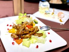 黑椒鹅肝和牛粒-RIVIERA 松鹤楼(外滩店)