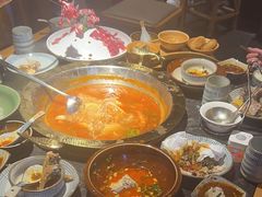 -野山舂·贵州现舂酸汤牛肉(东山店)