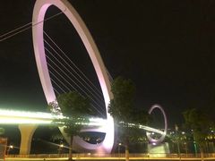 -南京眼步行桥