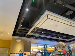 大堂-楼兰古丽·新疆拌面·清真(华阳城店)
